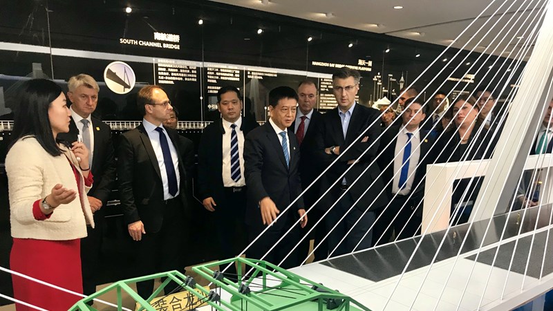 Plenković obišao most Hangzhou Bay: Uvjereni smo da će CRBC biti jednako uspješan u izgradnji Pelješkog mosta